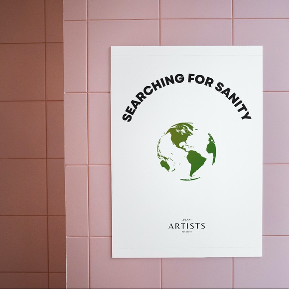 Limited-edition poster by Artists for Peace. Supports UNICEF Children in Ukraine - Picture 1 of 2